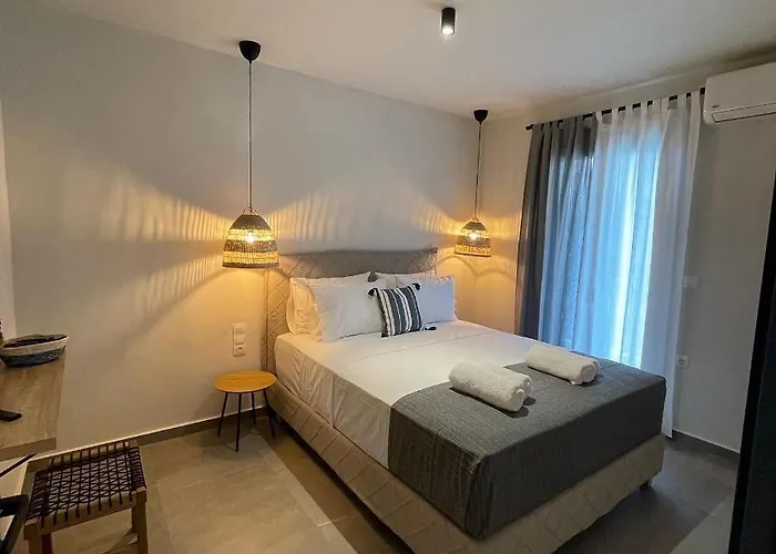 Istoria Boutique (adults Only) מלון דירות Lefkáda